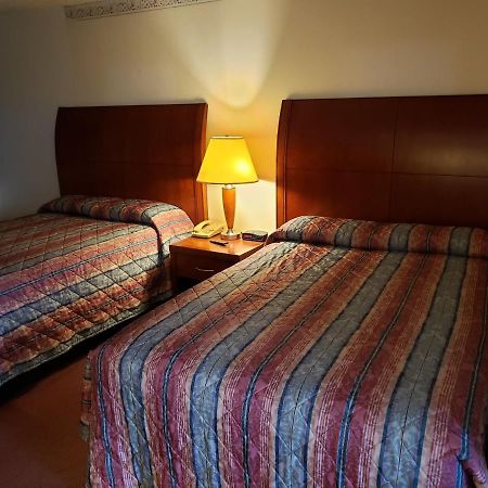 Huntingdon Motor Inn Zewnętrze zdjęcie