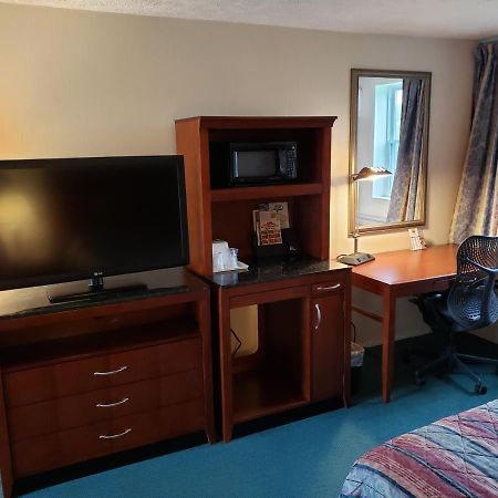 Huntingdon Motor Inn Zewnętrze zdjęcie