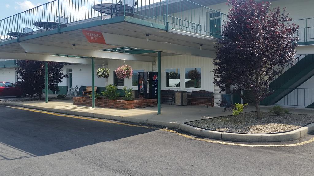 Huntingdon Motor Inn Zewnętrze zdjęcie