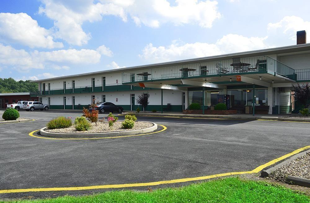 Huntingdon Motor Inn Zewnętrze zdjęcie