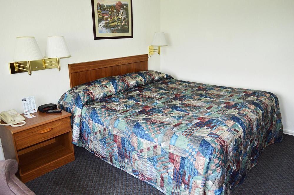 Huntingdon Motor Inn Zewnętrze zdjęcie