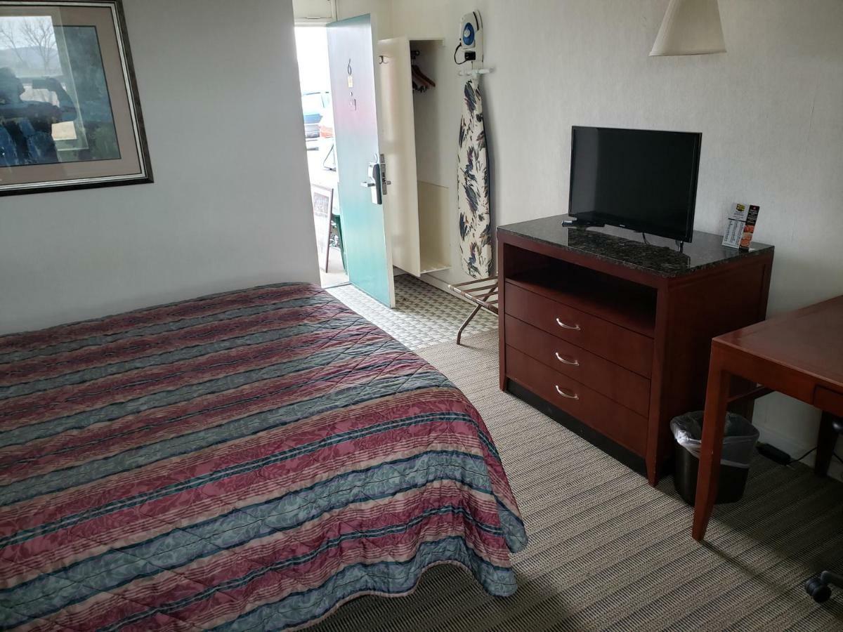 Huntingdon Motor Inn Zewnętrze zdjęcie